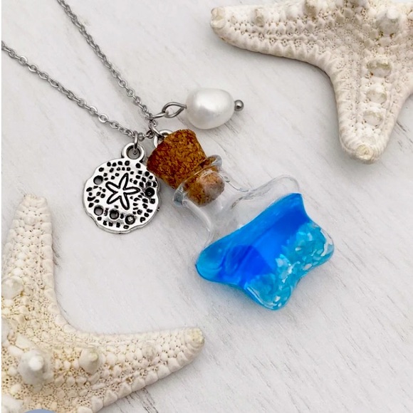 LAST! NWT 🏝 SILVER-TONE SAND DOLLAR STAR-SHAPED DRIFT BOTTLE PENDANT NECKLACE - Picture 2 of 3
